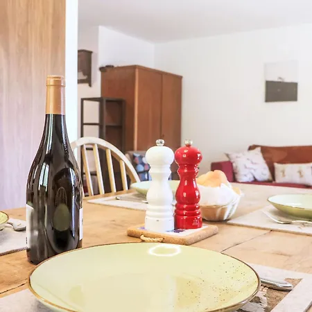 Gemmi Apartment
