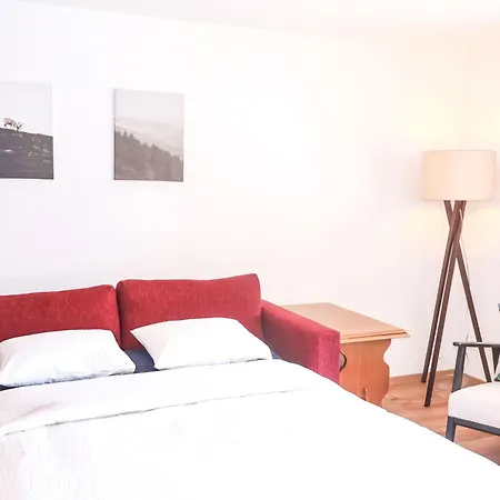 Gemmi Apartment *